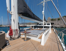 contact-yachts-lucky-you-2026-08-26-13-41-52_4