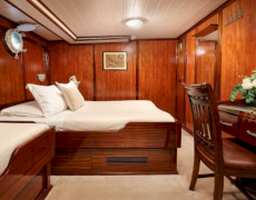 contact-yachts-luna-2026-07-09-14-51-37