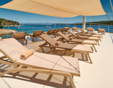 contact-yachts-luna-2026-07-09-14-51-42