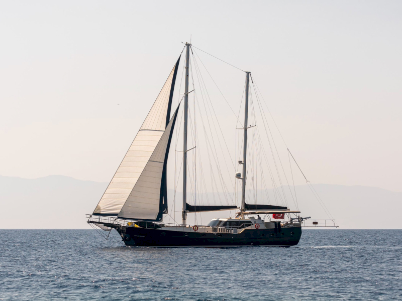 contact-yachts-gulmariam-2026-08-18-12-30-49