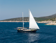 contact-yachts-gulmariam-2026-08-18-12-31-10