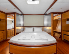 contact-yachts-gulmariam-2026-08-18-12-31-37