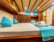 contact-yachts-elena-2026-09-11-15-03-35-13