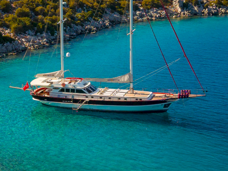 contact-yachts-serenity-86_0019