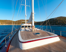 contact-yachts-serenity-86_0024