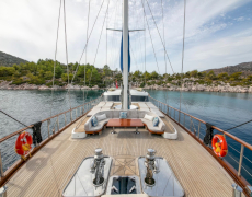 contact-yachts-blue-heaven-2026-08-20-13-32-56