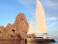 Luxury catamaran yacht KASKAZI FOUR for rent in Caribbean - Contact Yachts