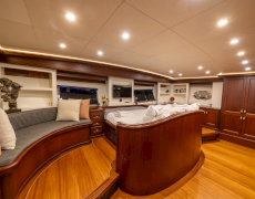 contact-yachts-virtuoso_0005