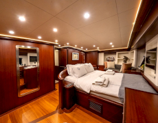 contact-yachts-virtuoso_0006