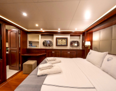 contact-yachts-virtuoso_0008