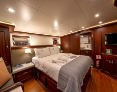 contact-yachts-virtuoso_0013