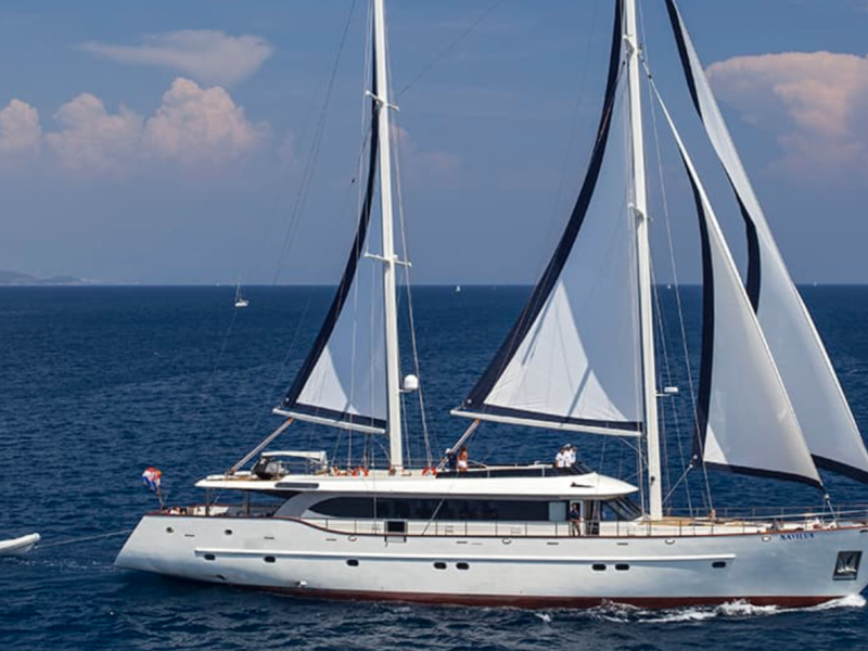contact-yachts-navilux_0003