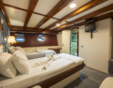 contact-yachts-elara-1_0008