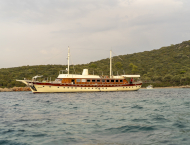 contact-yachts-elara-1_0015