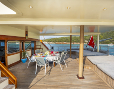 contact-yachts-elara-1_0020