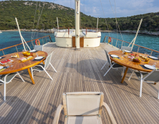 contact-yachts-elara-1_0040