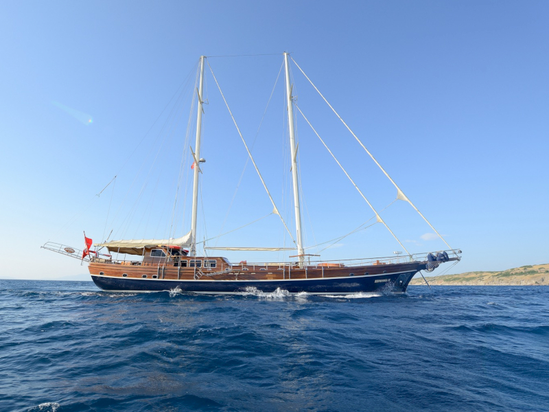 contact-yachts-zephyria-ii_0011