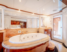 contact-yachts-silentworld_0006