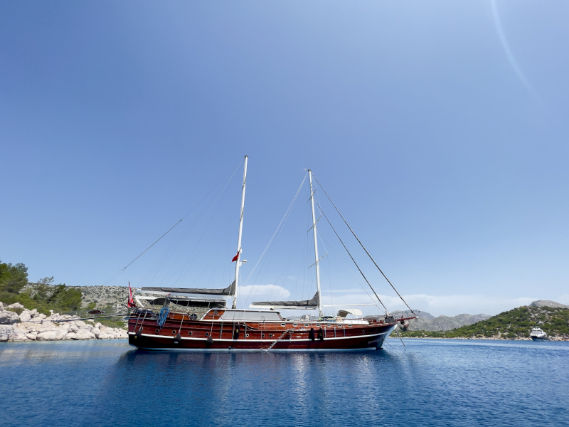 contact-yachts-kaptan-mehmet-bugra_0001