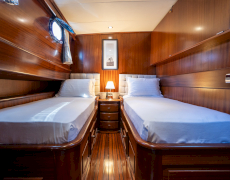 contact-yachts-capricorn-1_0014