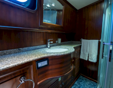 contact-yachts-capricorn-1_0018