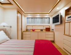 RIVIERA Motor Yacht for Rent in Italy, Sardinia, Olbia, Porto Cervo, Corsica, Naples, Amaltfi with Contact Yachts