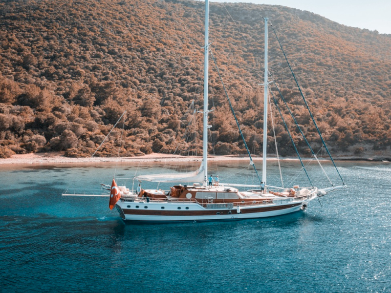 contact-yachts-wicked-felina_0032