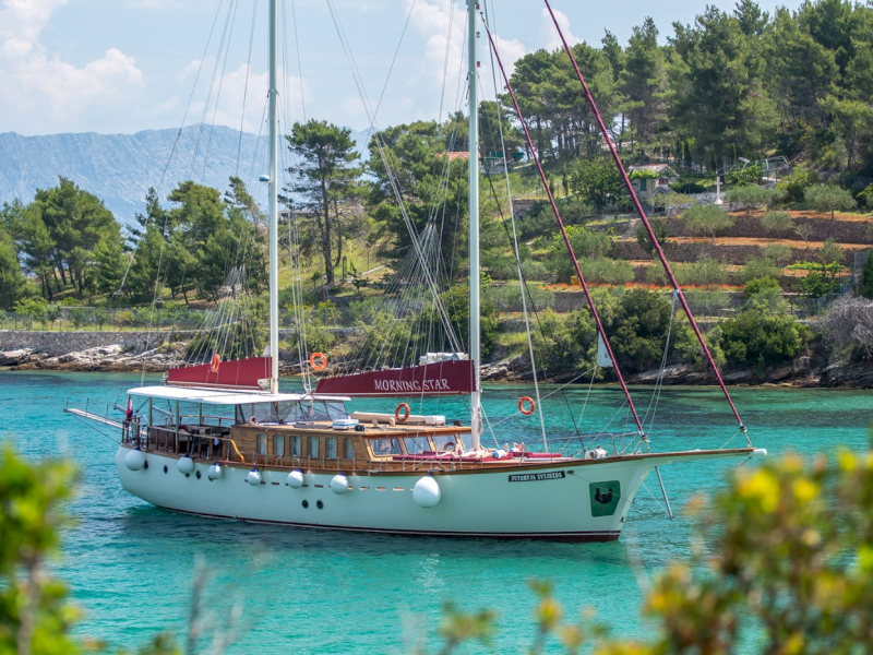 contact-yachts-morning-star-033