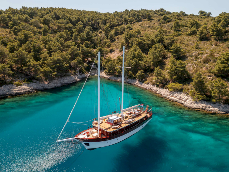 contact-yachts-romanca_0002