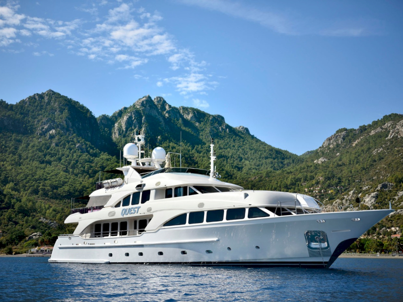 QUEST R Luxury motor yacht for rent in Turkey | 5 cabins, 12 guests, 7 crew, Jacuzzi