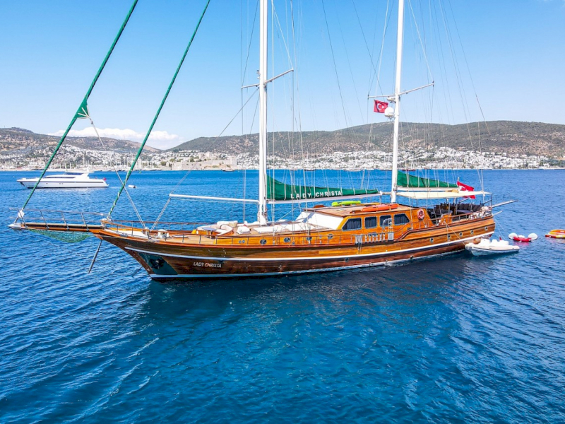 contact-yachts-lady-christa-2_0034