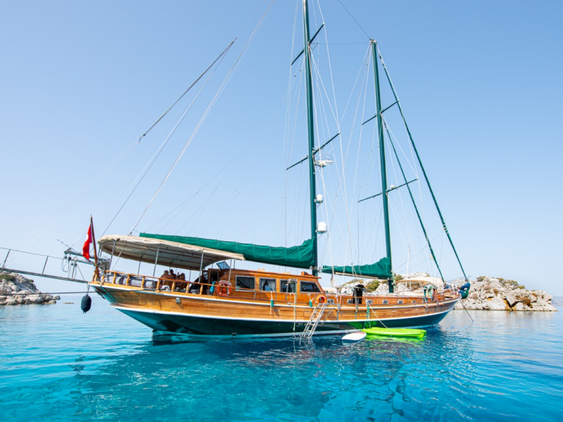 contact-yachts-ros-mare-034