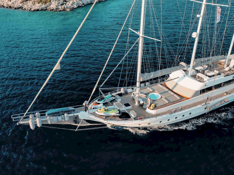 contact-yachts-bella-mare_0024