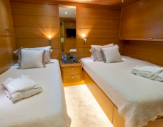 contact-yachts-panfeliss_0001